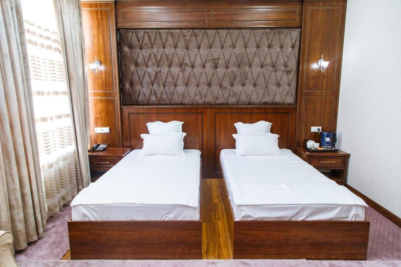 Shedevr Plaza Hotel Namangan Exterior foto